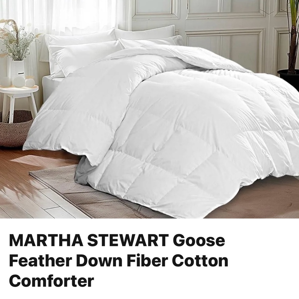 Martha Stewart White Goose Feather Down Comforter